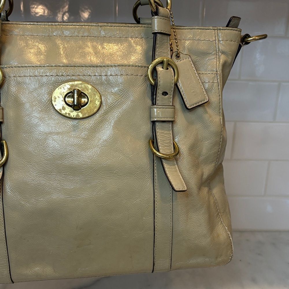 Coach Bag Purse Handbag Leather Chelsea Taupe Patent Convertible Tote Satchel - Picture 4 of 16